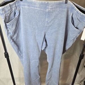 Women's Light Blue Straight Leg Jeans